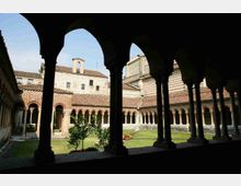 chiostro_archivio-associazione-chiese-vive-verona