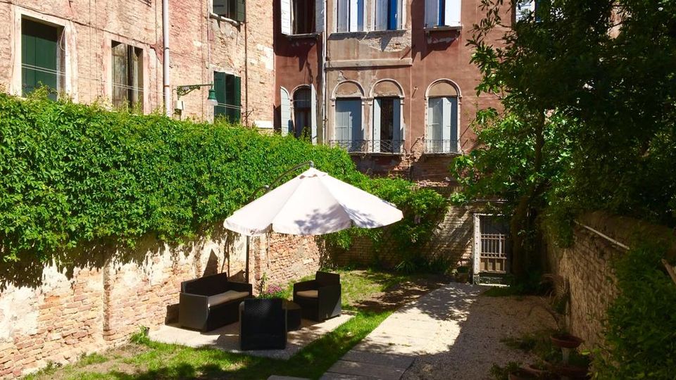 PHOTO-2022-04-12-17-10-18 2.jpg