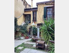 daa81859-2576-4118-970b-752dd5b77c24