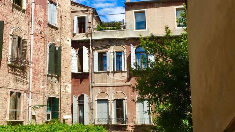 PHOTO-2022-04-12-17-10-18 5.jpg