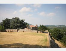 villa-beatrice-butterfly-arc-2